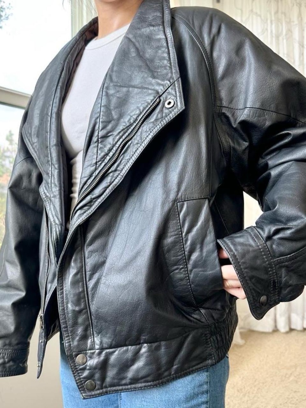 Leather Jacket - Picture 6 of 8
